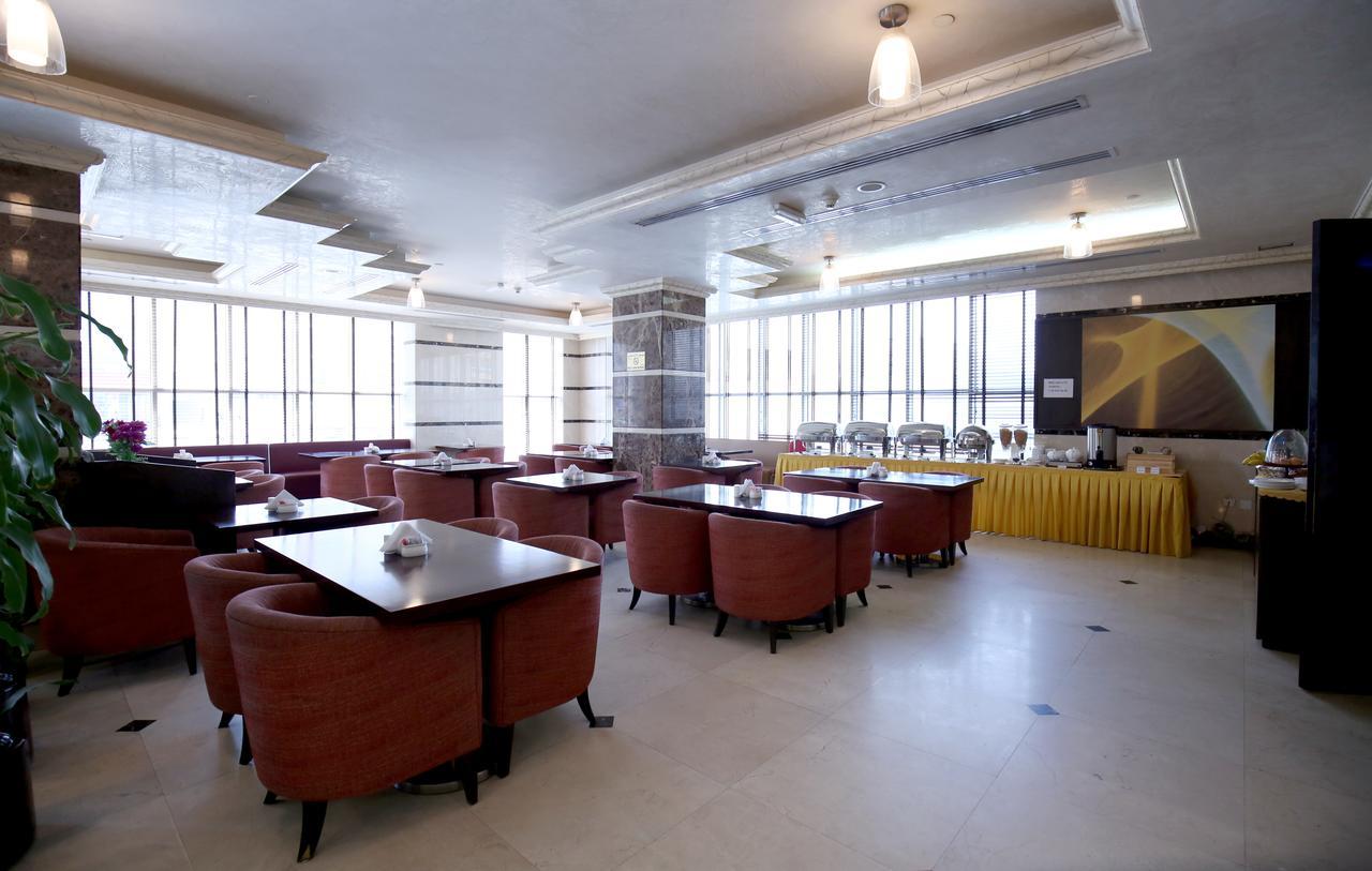 London Crown Hotel Дубай Экстерьер фото