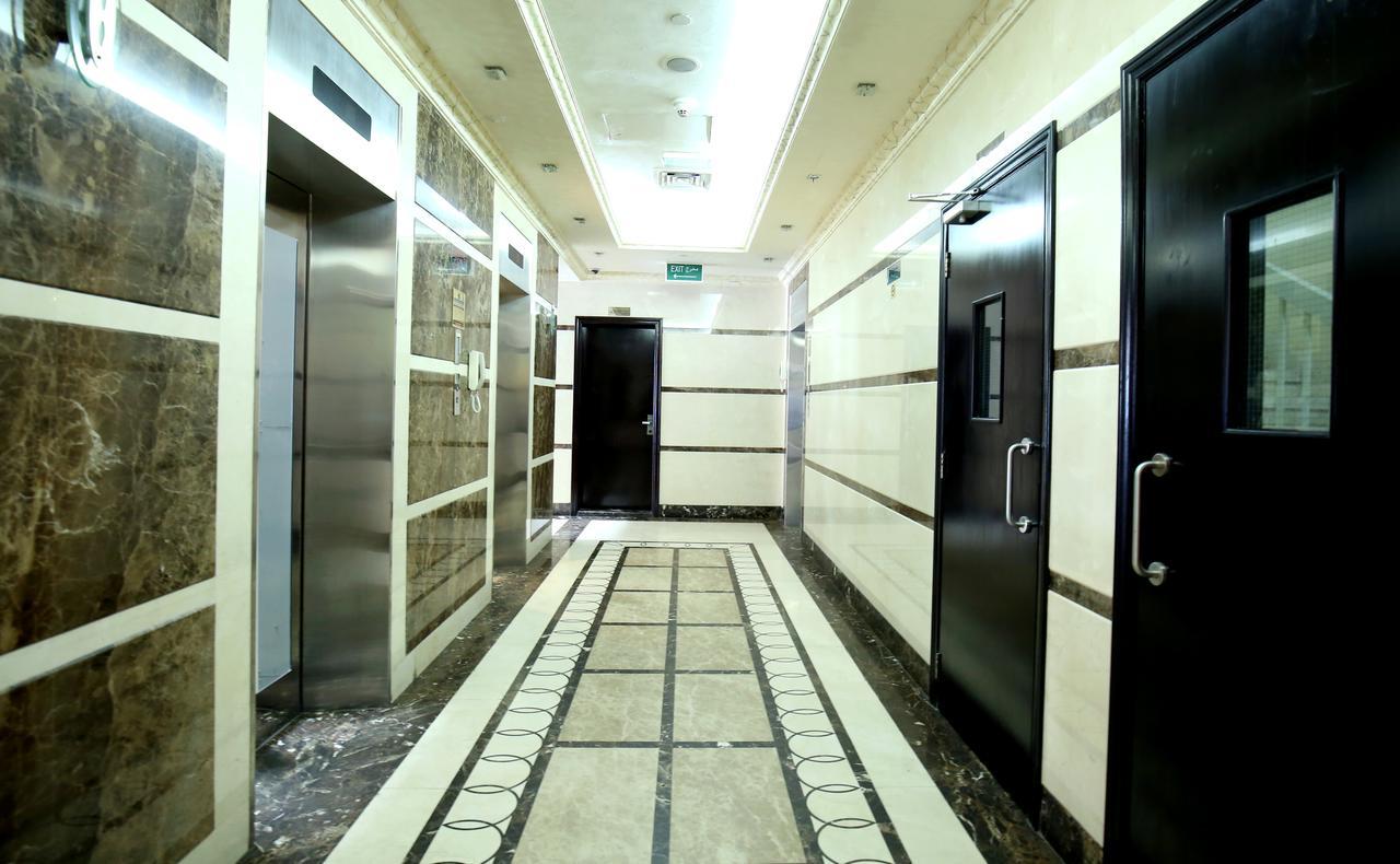 London Crown Hotel Дубай Экстерьер фото